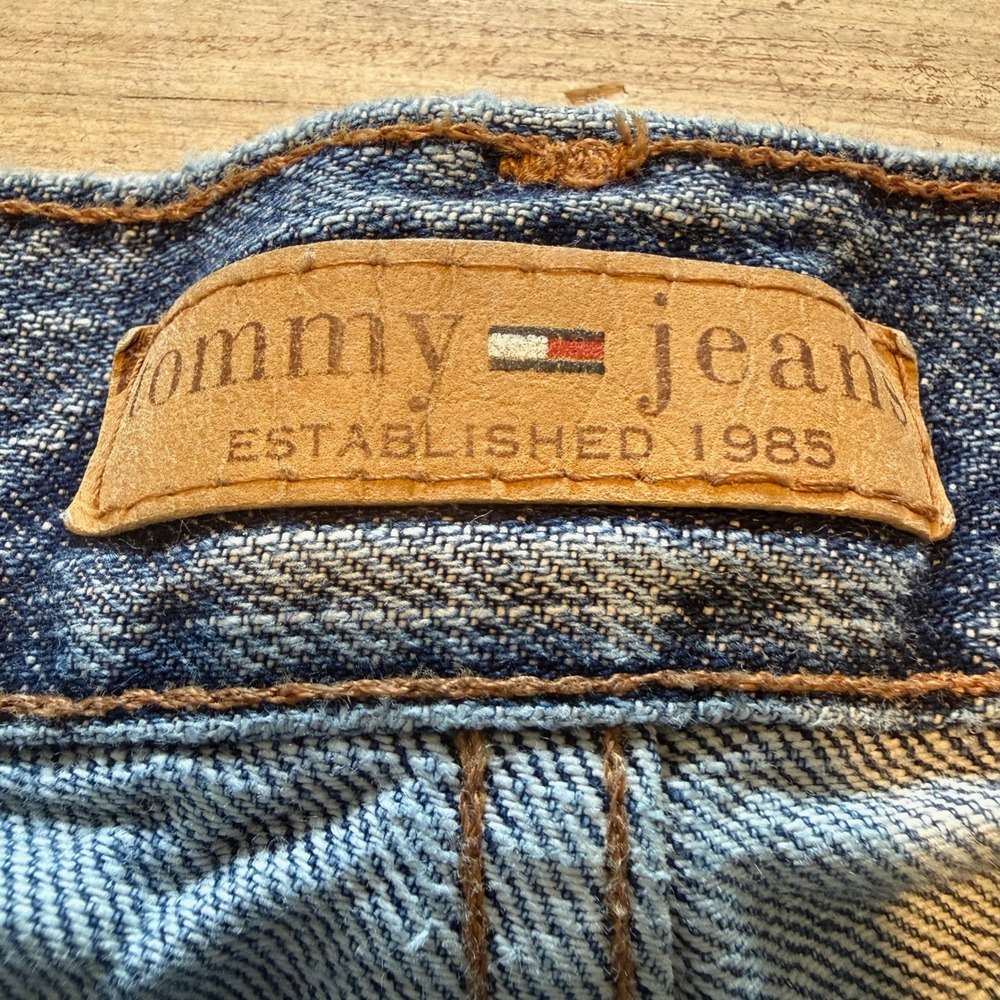 Tommy Jeans Mens Vintage Y2K Medium Wash Straight Leg Denim Pants Size 35x28 - Picture 5 of 7